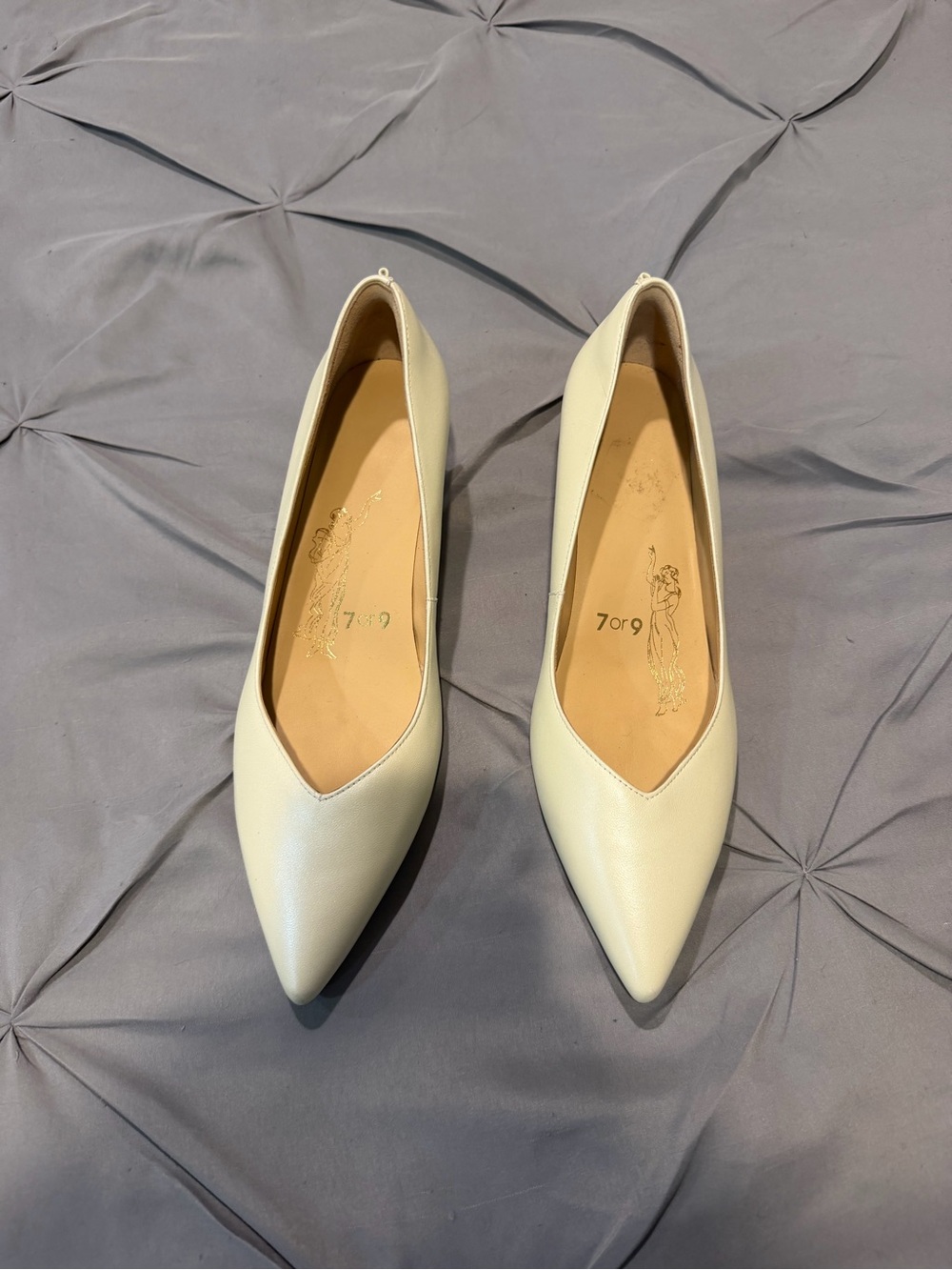 Classic Cream Pointed-Toe Women's Flats